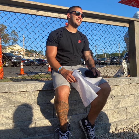 Meet your Posher, Stephen - Picture 2 of 2